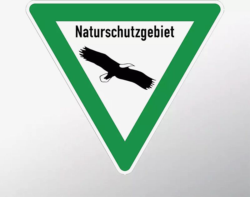 Hinweisschild: Naturschutzgebiet dreieckig
