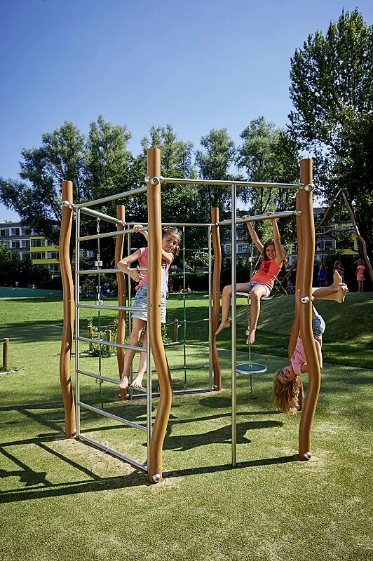 klettergeruest-bloem__shoKAT0068049 Klettergerüst BLOEM