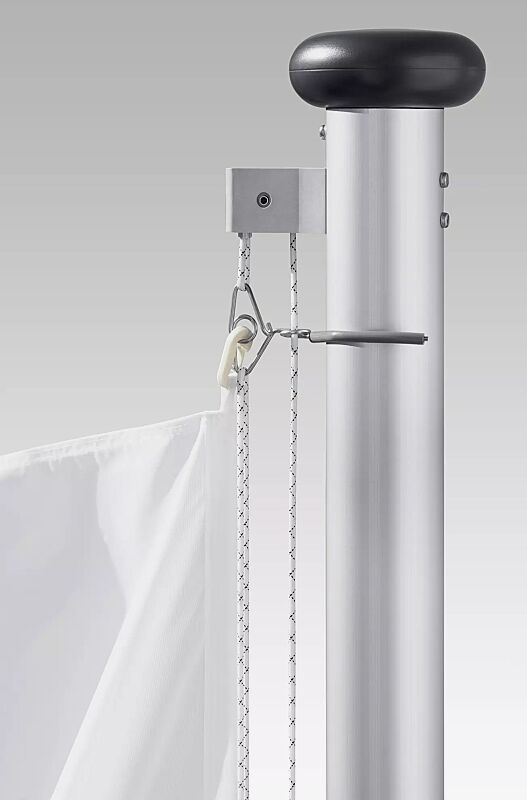 kompakter-aluminium-fahnenmast-system__shoKAT0010247 Mastkopf mit Hisselement oben