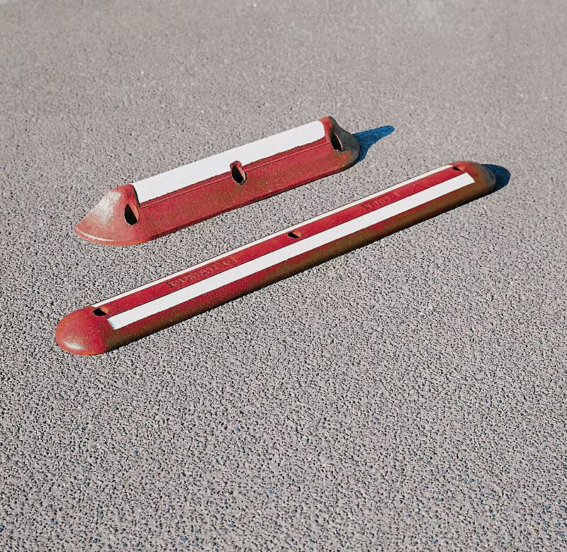 Radstopbalken, Leitbalken, Ausführung in rotbraun