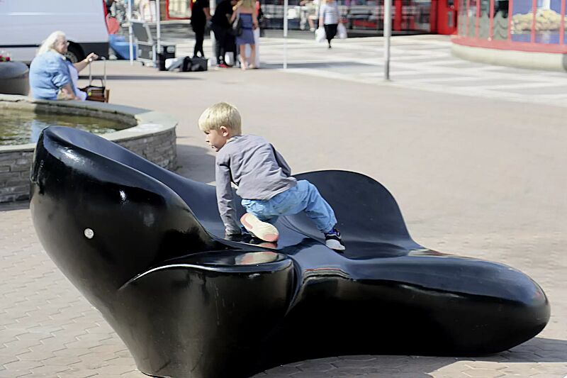 liegebank-harmony__shoKAT0056861 Liegebank HARMONY in RAL 9005 tiefschwarz