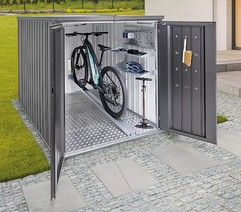 Minigarage AUSTRIA, feuerverzinkt und polyamid-einbrennlackiert in silber-metallic, mit höhenverstellbarer Fahrradschiene für komfortableres Ein- und Ausfahren der Fahrräder, für Reifenbreite bis max. 70 mm, Regal-Set sowie Elektromontagepaneel-Set