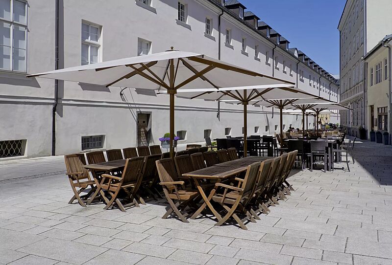 mittelmastschirm-big-ben__shoKAT0074592 Mittelmastschirm BIG BEN, Aluminiumkonstruktion olivbraun RAL 8008, Schirmtuchausführung ProNature in blanco