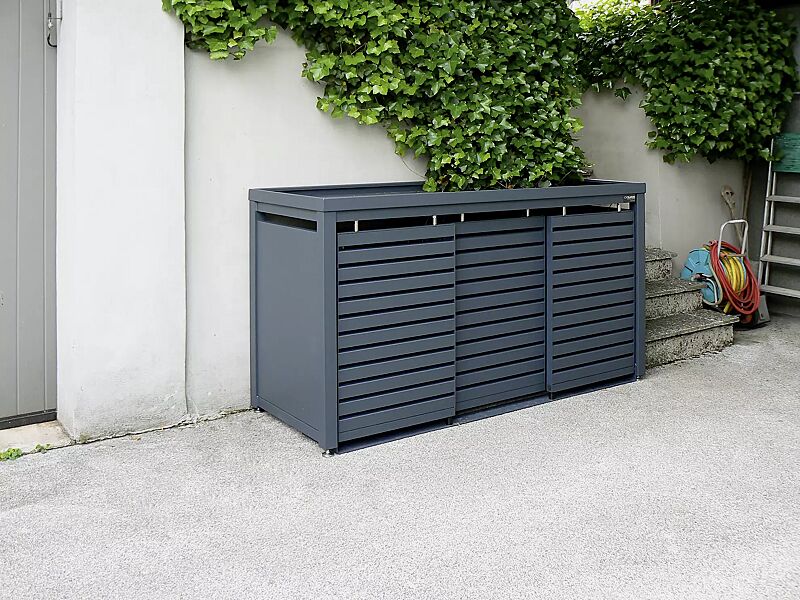 Müllbehälter-Dreifachschrank STYELOUT® LINIS mit Pflanzdach, Aluminiumkonstruktion und Schiebetüren in RAL 7011 eisengrau