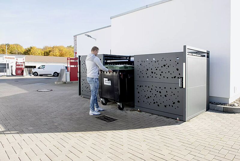 muellbehaelterschrank-styleout-tomo-1100__shoKAT0069794 Müllbehälter-Dreifachschrank STYLEOUT® TOMO 1100 für 4-Rad-Abfallgroßbehälter, Schiebetüren mit Designlochung, Aluminiumkonstruktion in RAL 7016 anthrazitgrau