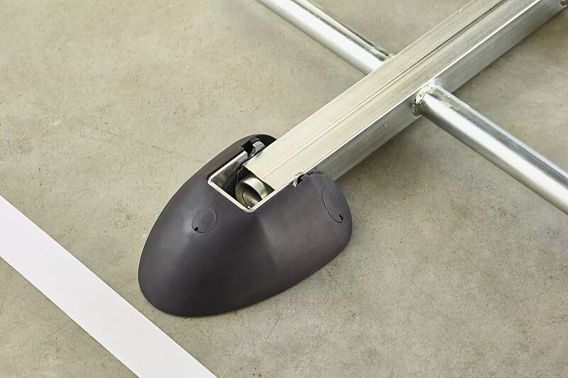 parkbuegel-shut-new__shoKAT0056563 Detail: Bodenplatte mit Schutzabdeckung