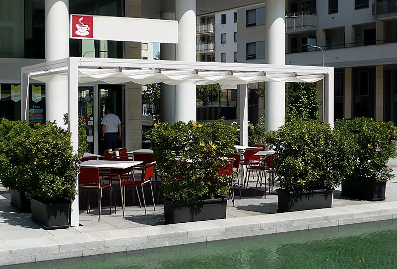 Pergola PESARO für den Gastro-Bereich, Dachbreite x Dachtiefe 5000 x 3000 mm, Dacheindeckung mit lichtundurchlässigem PVC-Tuch, Aluminium-Konstruktion in weiß pulverbeschichtet