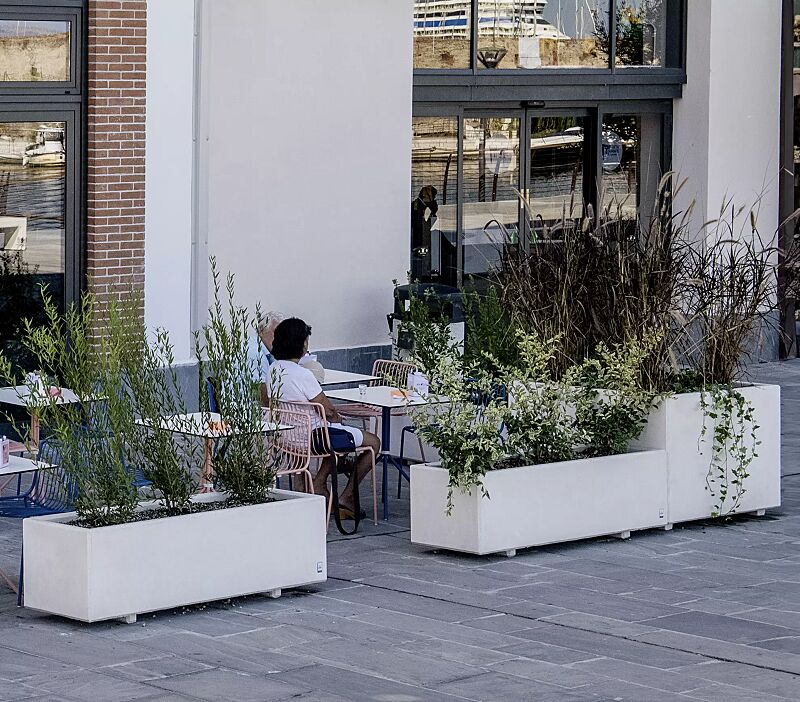 Pflanzbehälter ANDROMEDA, quadratisch, Beton mit Acrylbeschichtung in hellgrau - 7