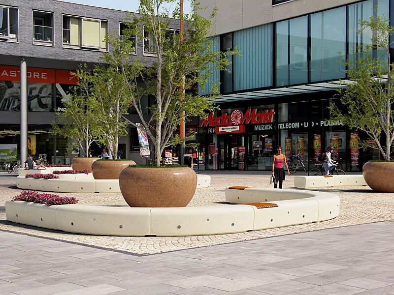 pflanzbehaelter-giove__shoKAT0037004 Pflanzbehälter GIOVE aus rekonstituiertem Marmor geschliffen, in veronarot