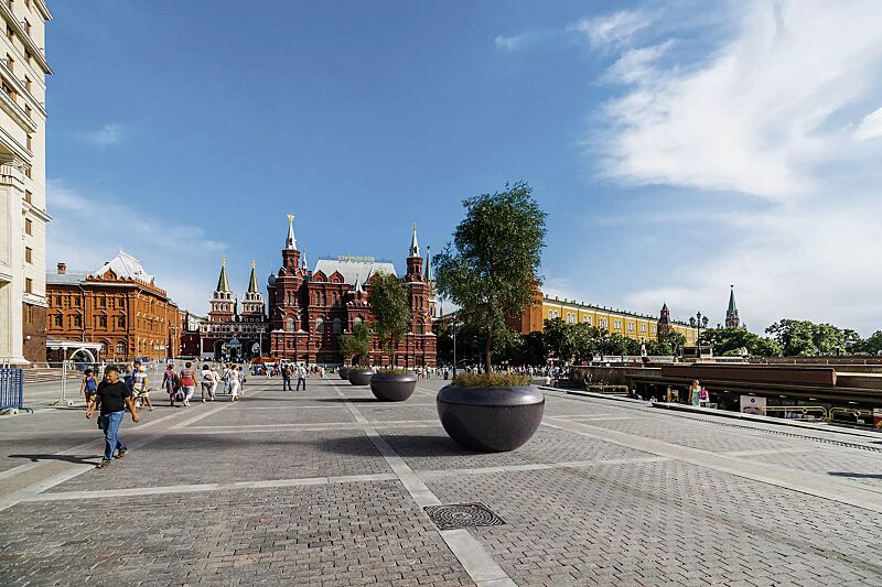 pflanzbehaelter-giove__shoKAT0056790 Pflanzbehälter GIOVE aus rekonstituiertem Marmor geschliffen, in porphyr