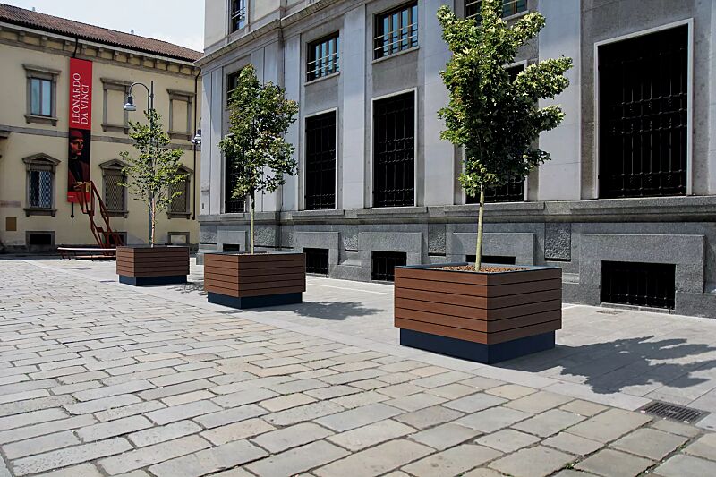 Pflanzbehälter KVETA, 1280 Liter, mit Jatobaholzbelattung, Stahlteile in RAL 7016 anthrazitgrau