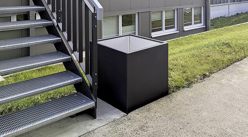 pflanzbehaelter-malout-new__shoKAT0077132 Pflanzbehälter MALOUT NEW, quadratisch, 248 Liter, Höhe 700 mm, Stahlteile in DB 703 eisenglimmer