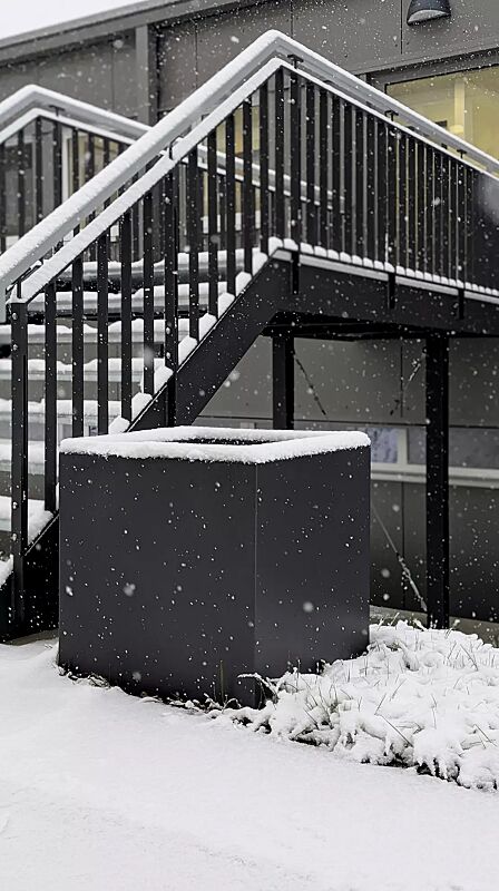 pflanzbehaelter-malout-new__shoKAT0077134 Pflanzbehälter MALOUT NEW, quadratisch, 248 Liter, Höhe 700 mm, Stahlteile in DB 703 eisenglimmer