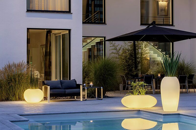 Pflanzbehälter MALUR-LIGHT, transluzent beleuchtet