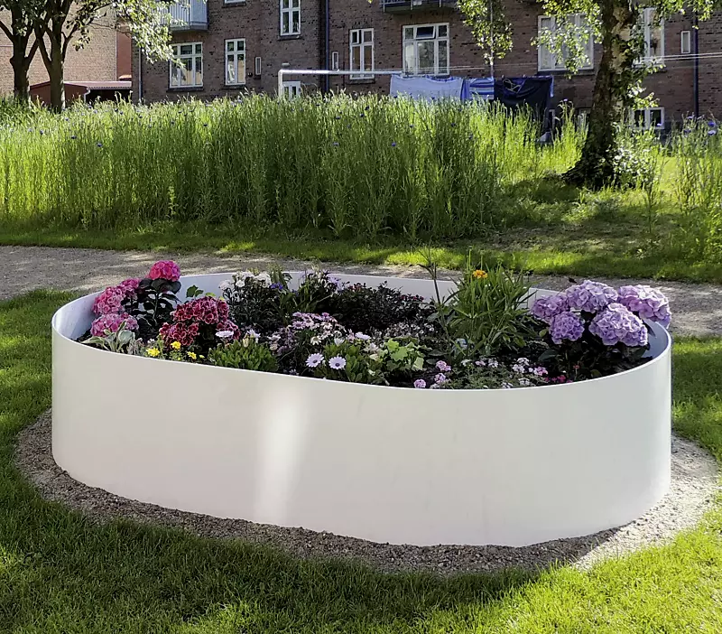 Pflanzbehälter MICROHAVEN in RAL 9016 verkehrsweiß