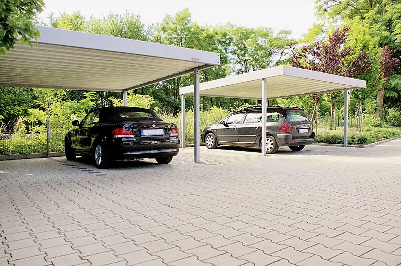 Pkw-Überdachungen Z02, für je 2 Pkw, Dachbreite x Dachtiefe je 5190 mm x 5810 mm, Stahlkonstruktion in RAL 7004 signalgrau