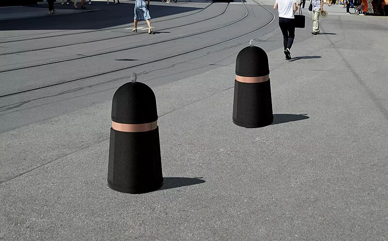 Poller ARO aus rekonstituiertem Marmor, mit Kupferband, in schwarz ebano