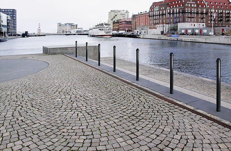 poller-bilbao__shoKAT0041676 Poller BILBAO zum Einbetonieren in RAL 7021 schwarzgrau