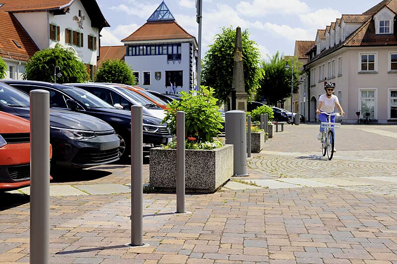 poller-canaria__shoKAT0077115 Poller CANARIA mit Rundkopf, zum Einbetonieren, mit Auftragsbezogener Anpassung pulverbeschichtet in DB702