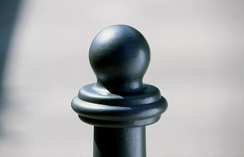 poller-faro__shoKAT0006613 Detail: Kugel als oberer Abschluss