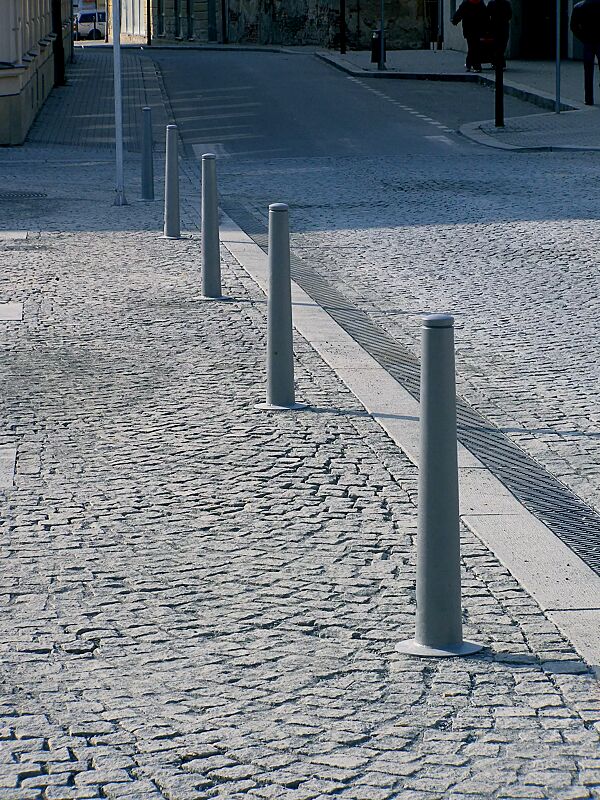 poller-isac__shoKAT0050356 Poller ISAC ohne Stadtwappen, zum Einbetonieren, in RAL 9007 graualuminium