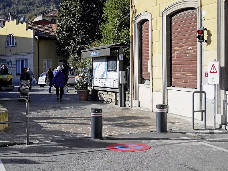 Poller MATHA in RAL RAL 7016 anthrazitgrau