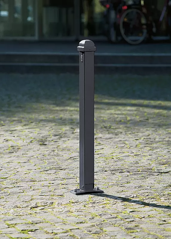 poller-navarra__shoKAT0003089 Poller NAVARRA, abschließbar und kippbar, zum Aufdübeln mit Bodenplatte, in RAL 7016 anthrazitgrau