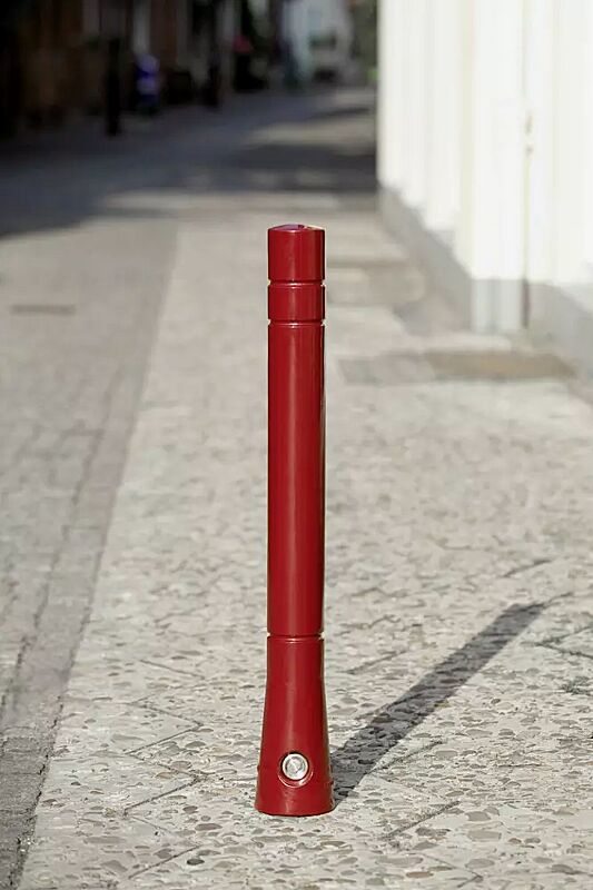 poller-taranis__shoKAT0057478 Poller TARANIS (3p-Technologie) mit drei Rillen, konisch, Verriegelung mittels Sechskantschraube, in RAL 3020 verkehrsrot