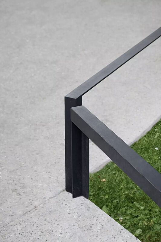 2 Rabattengeländer LOTLIMIT, in RAL 7016 anthrazitgrau