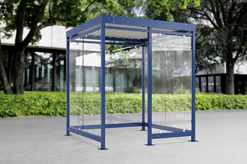 Raucherunterstand BOOTIS, Dachbreite x Dachtiefe 2165 mm x 2165 mm, mit Rück- und Seitenwänden sowie Windschutzwand rechts, Stahlkonstruktion in RAL 5010 enzianblau