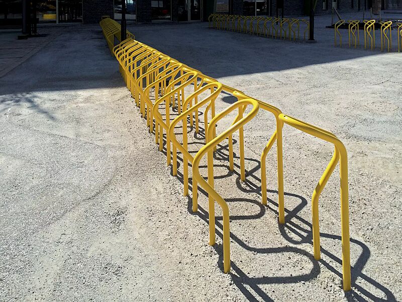 reihenanlehnbuegel-largo__shoKAT0072109 Reihenanlehnbügel LARGO doppelseitig, 8 Stellplätze, in RAL 1023 verkehrsgelb