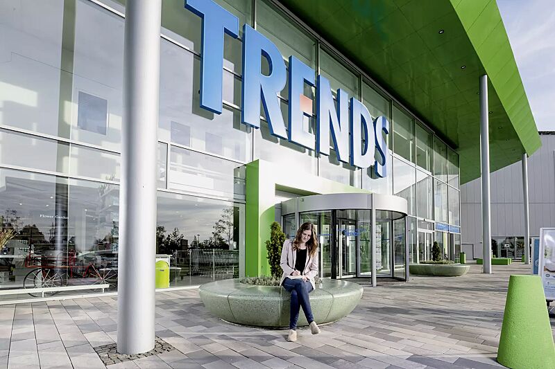 rundbank-olimpo__shoKAT0071425 Rundbank OLIMPO aus rekonstituiertem Marmor geschliffen, in grün alpi