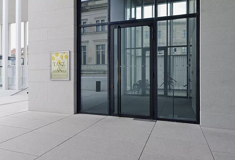 schaukasten-tessalia__shoKAT0073965 Schaukasten TESSALIA, für 4 x DIN A4, Hochformat, in Alu silber