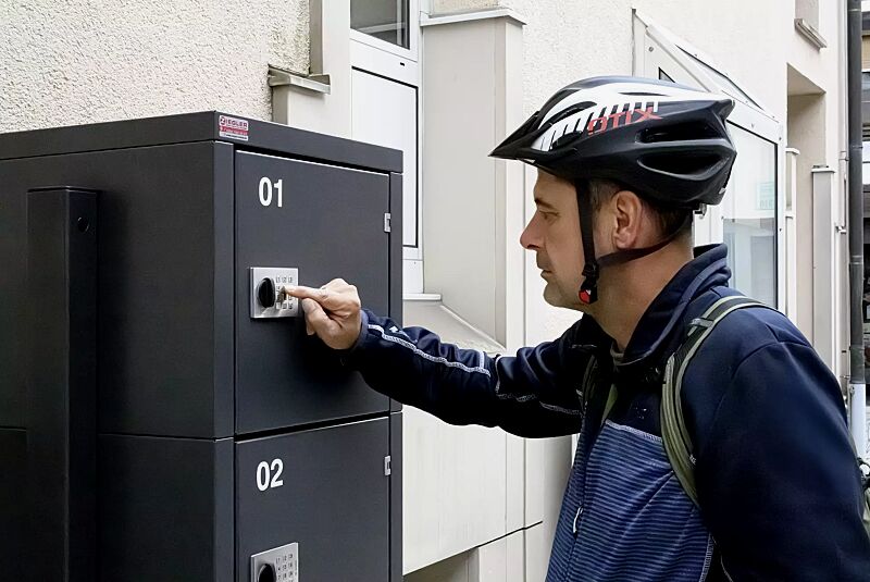 schliessfachanlage-secure__shoKAT0077284 Schließfachanlage SECURE, 4 Fächer mit Elektroinstallation, Türverriegelung mittels PIN-Code-Schloss, Stahlkonstruktion in DB 703 eisenglimmer