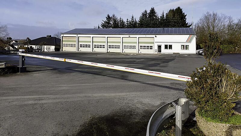 Schrankenanlage BUSSET mit Hängegittermodul