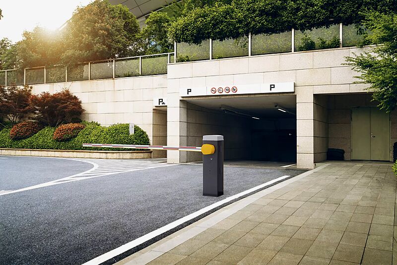 Schrankenanlage VANNES, ovaler SchrankenbaumSchrankenanlage VANNES, Komplett-Set, Absperrbreite 2,80 m, ovaler Schrankenbaum