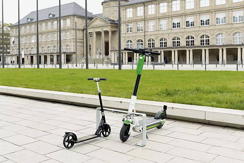Scooter-Parker SIEGEN, 5 Stellplätze, feuerverzinkt