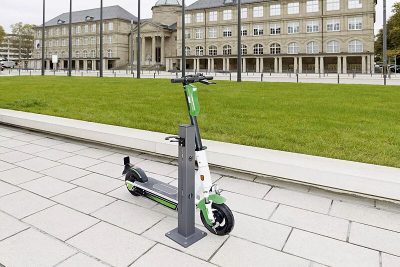 Scooter-Parker SIEGEN, 2 Stellplätze, in DB 703 eisenglimmer