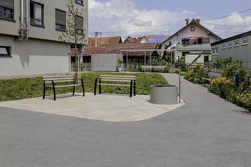 seniorenbank-caserta__shoKAT0076603 Seniorenbank CASERTA mit Rückenlehne und Armlehnen, mit Hartholzbelattung, unbehandelt