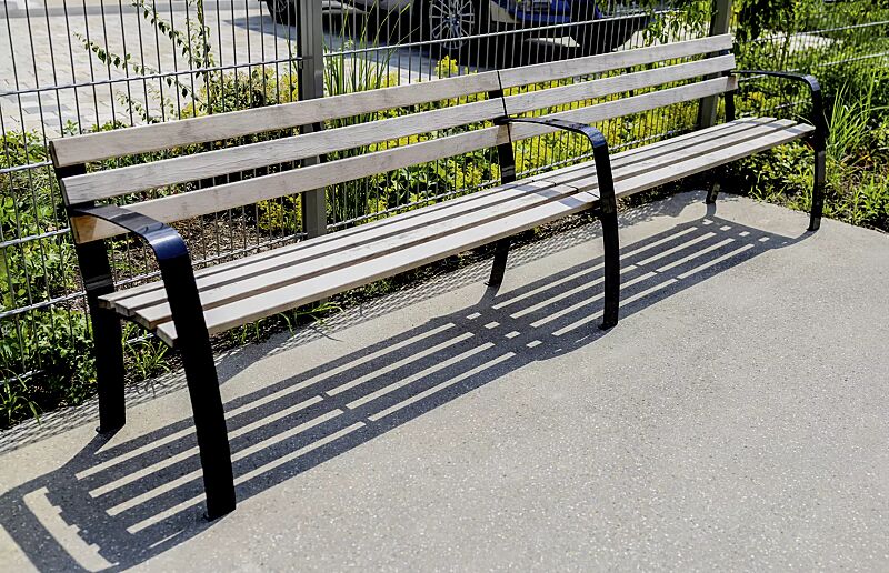 seniorenbank-caserta__shoKAT0076610 Seniorenbank CASERTA mit Rückenlehne und Armlehnen (Anbaueinheit), mit Hartholzbelattung, unbehandelt