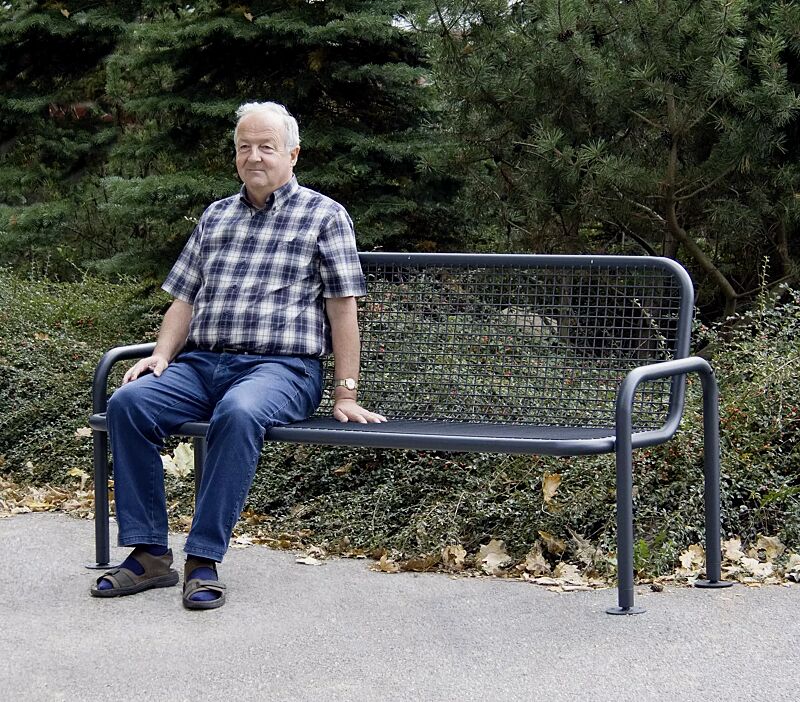 Seniorenbank MONZA zum Aufdübeln, in RAL 7016 anthrazitgrau