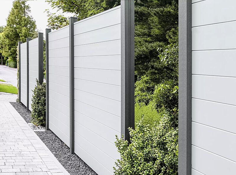 sichtschutzwand-wexford__shoKAT0073251 Sichtschutzwand WEXFORD, Ausführung ALUMINIUM, Höhe 1800 mm, Pfosten in DB 703 eisenglimmer, Wandelemente in silbergrau