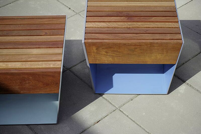 sitz-blocq__shoKAT0050628 Sitz BLOCQ mit Jatobaholzbelattung, Stahlteile in bicolor