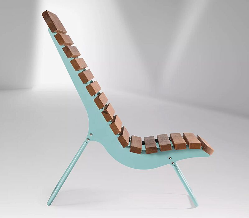 Sitz BOJON mit Hartholzbelattung, Stahlteile in RAL 5021 wasserblau