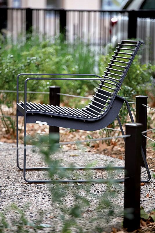 sitz-preva-urbana__shoKAT0063168 Sitz PREVA URBANA mit Rückenlehne und Armlehnen, in RAL 7016 anthrazitgrau