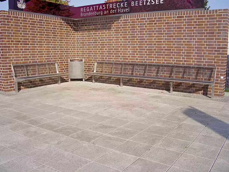 sitzbank-carpi__shoKAT0008826 Sitzbank CARPI mit Rückenlehne, Breite 1800 mm und Sitzbank CARPI mit auftragsbezogener Anpassung