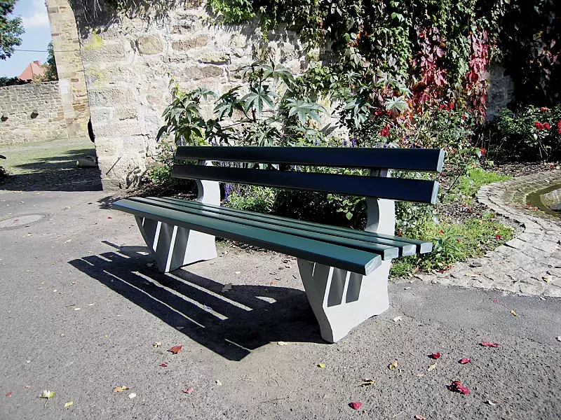 Sitzbank CATANIA, mit Recycling-Kunststoffbelattung, in grün ähnlich RAL 6005