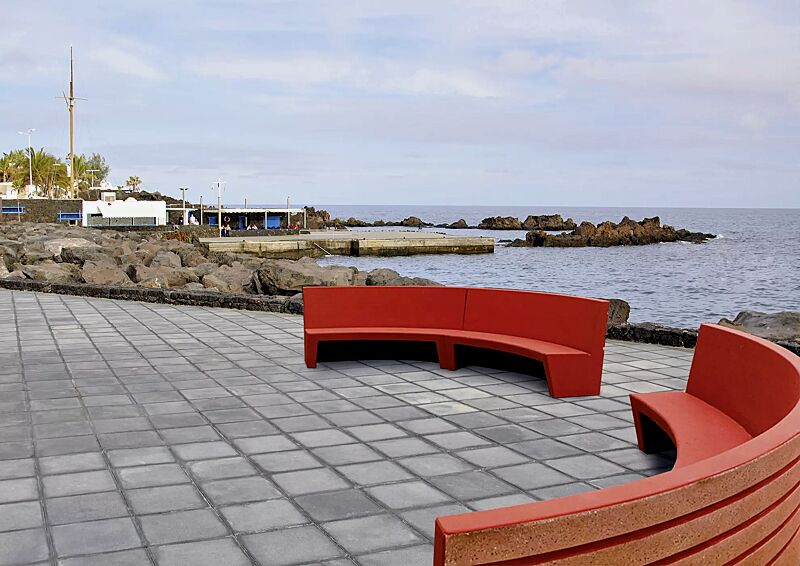 Sitzbänke CIRCO mit Rückenlehne, in Farbe ziegelrot