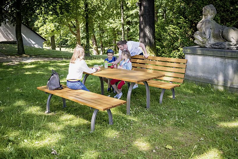 sitzbank-elba__shoKAT0057797 Sitzbänke ELBA ohne und mit Rückenlehne und Tisch ELBA, mit Eschenholzbelattung