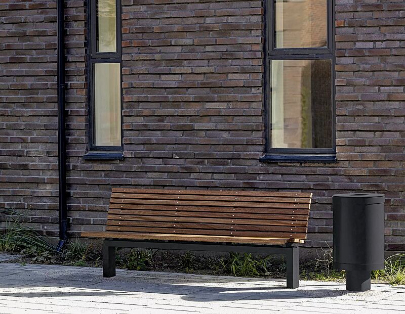 Sitzbank FJORDPARK mit Rückenlehne, Stahlteile in RAL 7016 anthrazitgrau